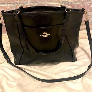 Coach tote with shoulder strap